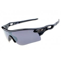 Oakley Radarlock In Polished Black And Grey Iridium Sunglasses